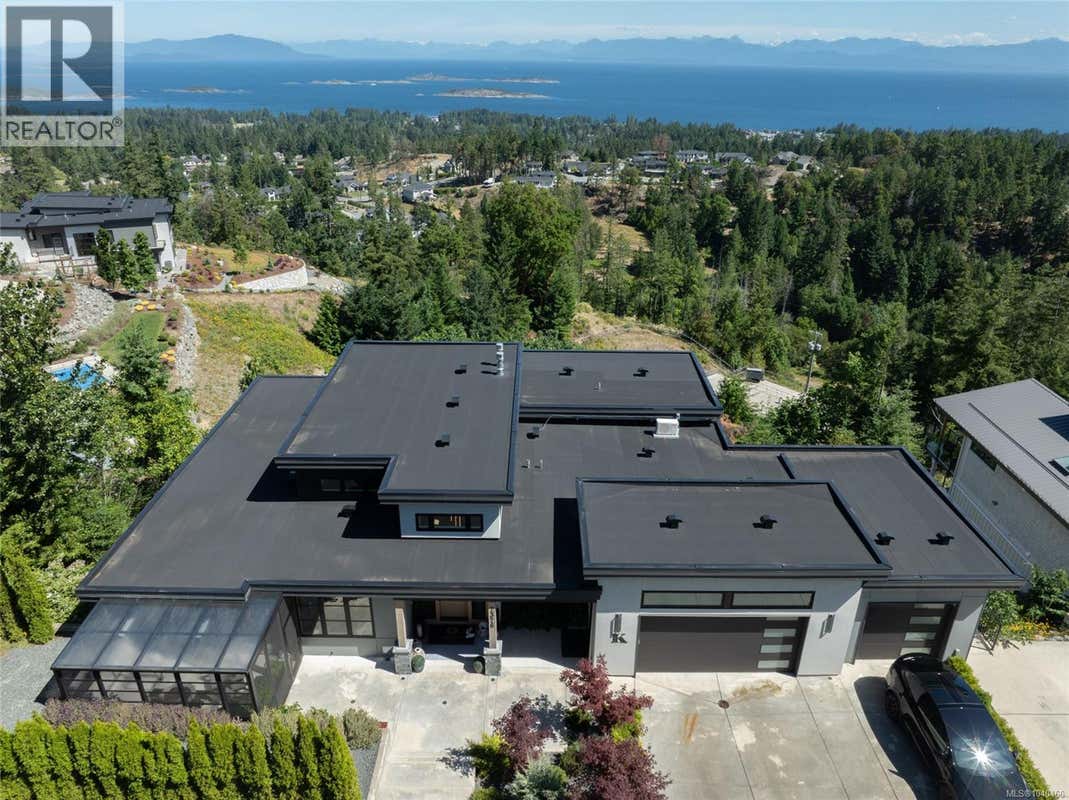 7376 HIGH RIDGE CRES