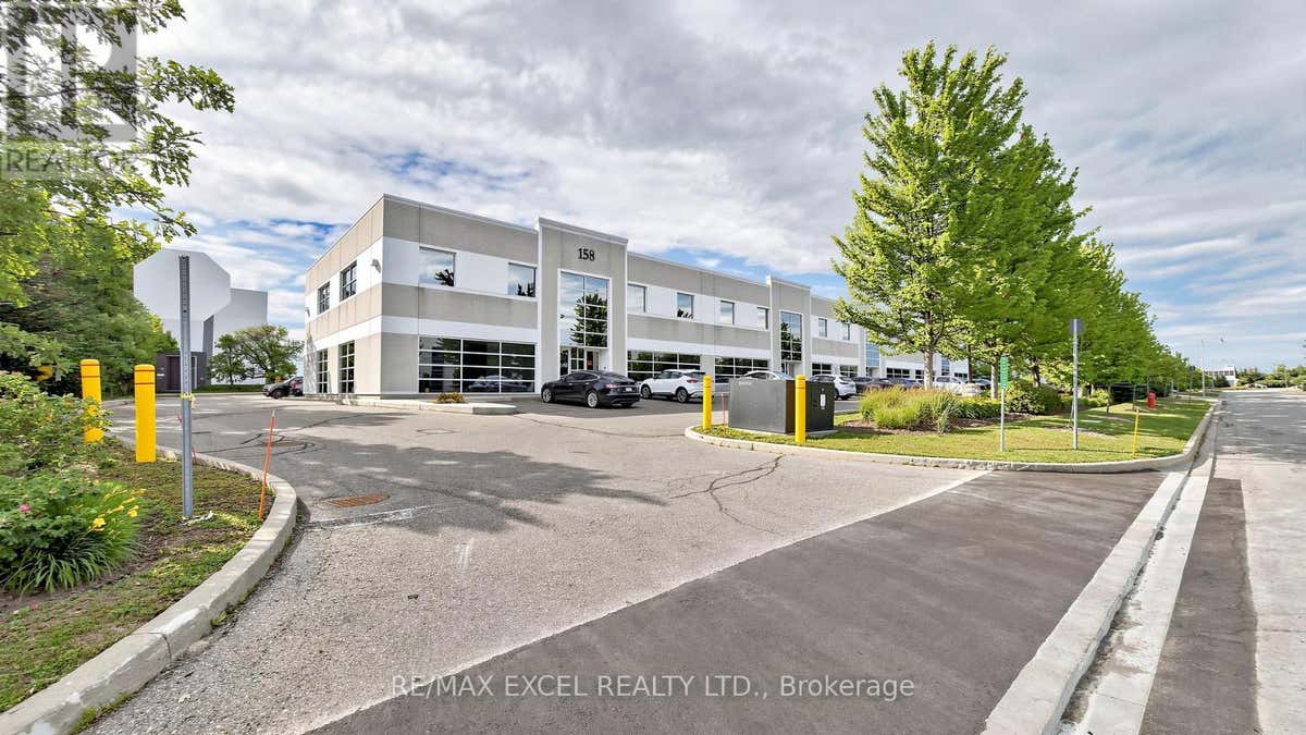 15 - 158 DON HILLOCK DRIVE