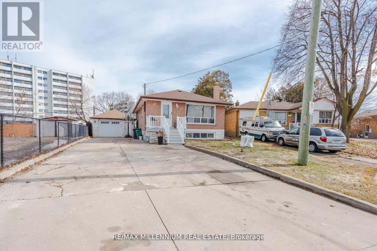 13 CUMBERLAND DRIVE