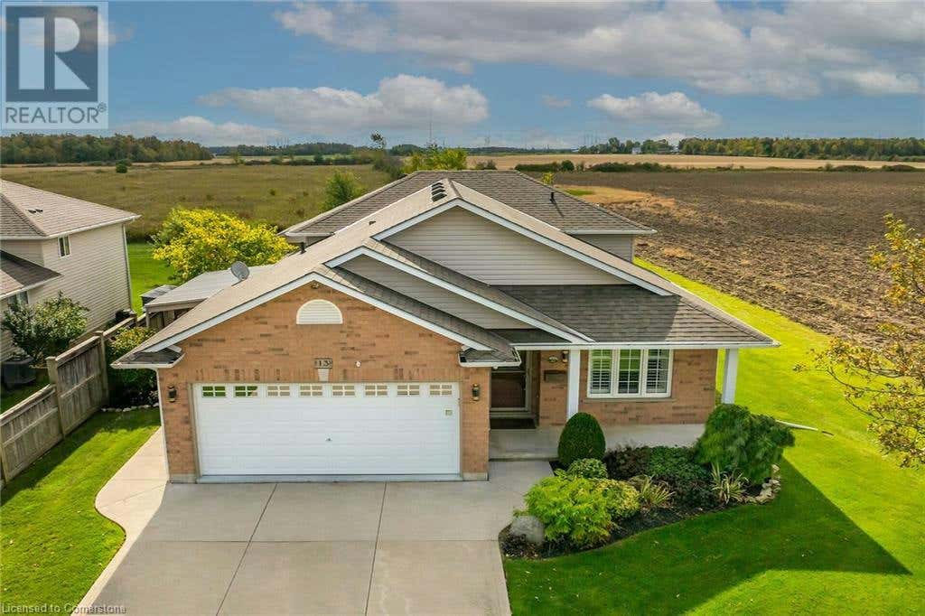 13 HELEN Drive, Hagersville, ON N0A1H0 House For Sale RE/MAX 40657074