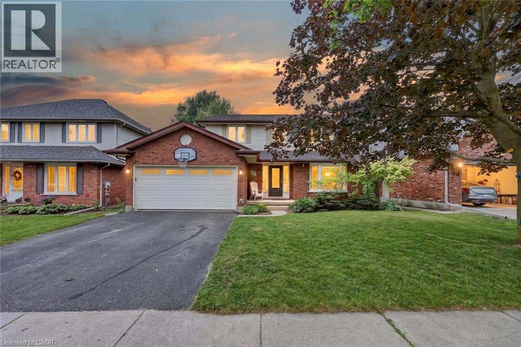 27 SIOUX CRESCENT