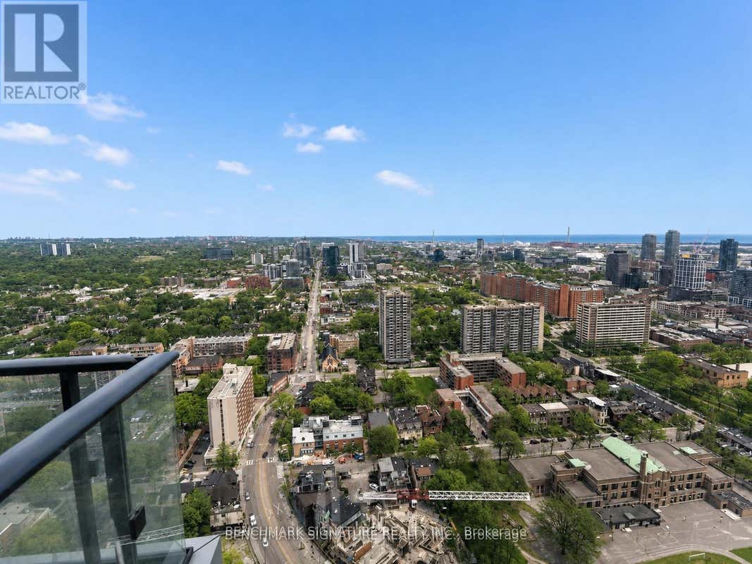 4015 - 251 JARVIS STREET
