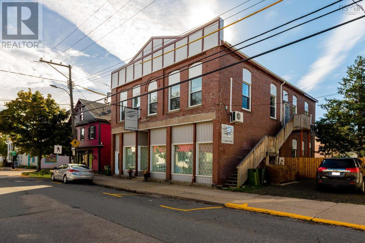 21 QUEEN STREET