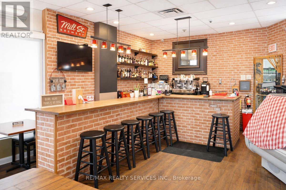 30 - 19 KENVIEW BOULEVARD