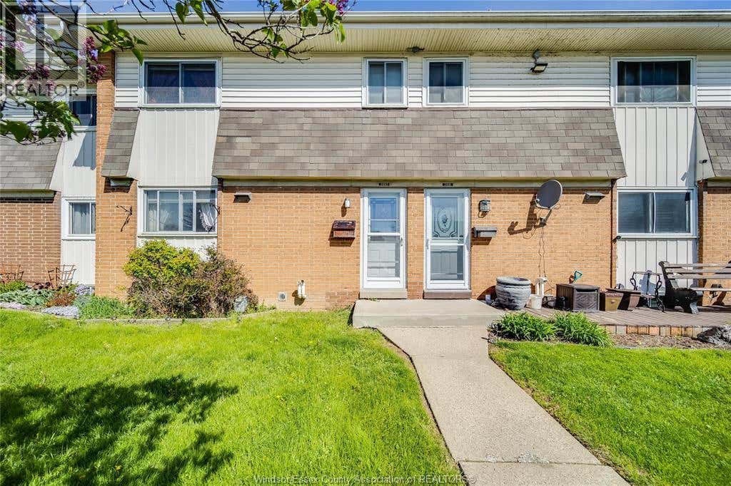 2693 MEADOWBROOK LANE