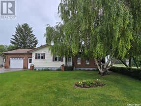 1011 Assiniboia AVENUE