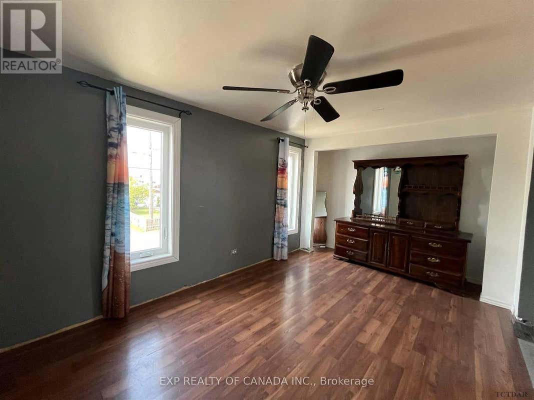 161 MIDDLETON AVENUE, Timmins (Timmins South East), ON P4N3A2 House