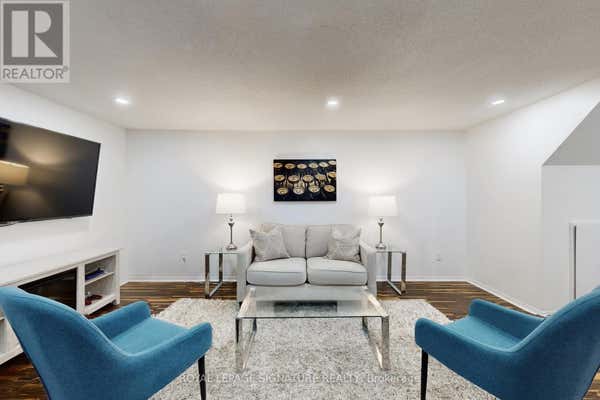 76 - 700 HARMONY ROAD N, OSHAWA (PINECREST), ON L1K 1S2 Condo For