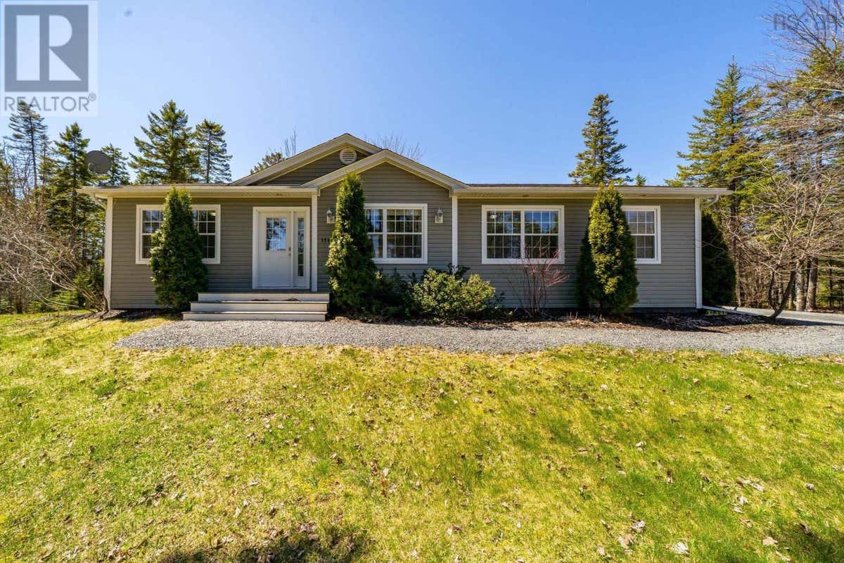 3340 SACKVILLE DRIVE