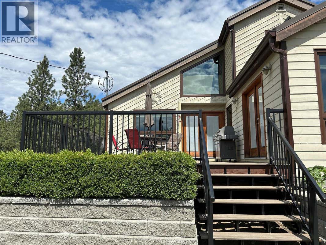 1264 GREEN LAKE ROAD
