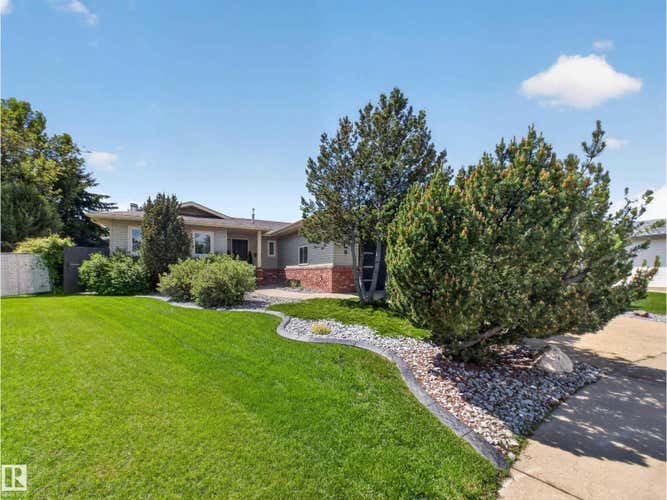 9 COACHMAN PL