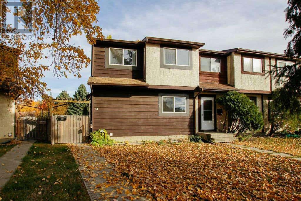 41 Baile Close, Red Deer, AB T4R1R5 House For Sale RE/MAX A2173295