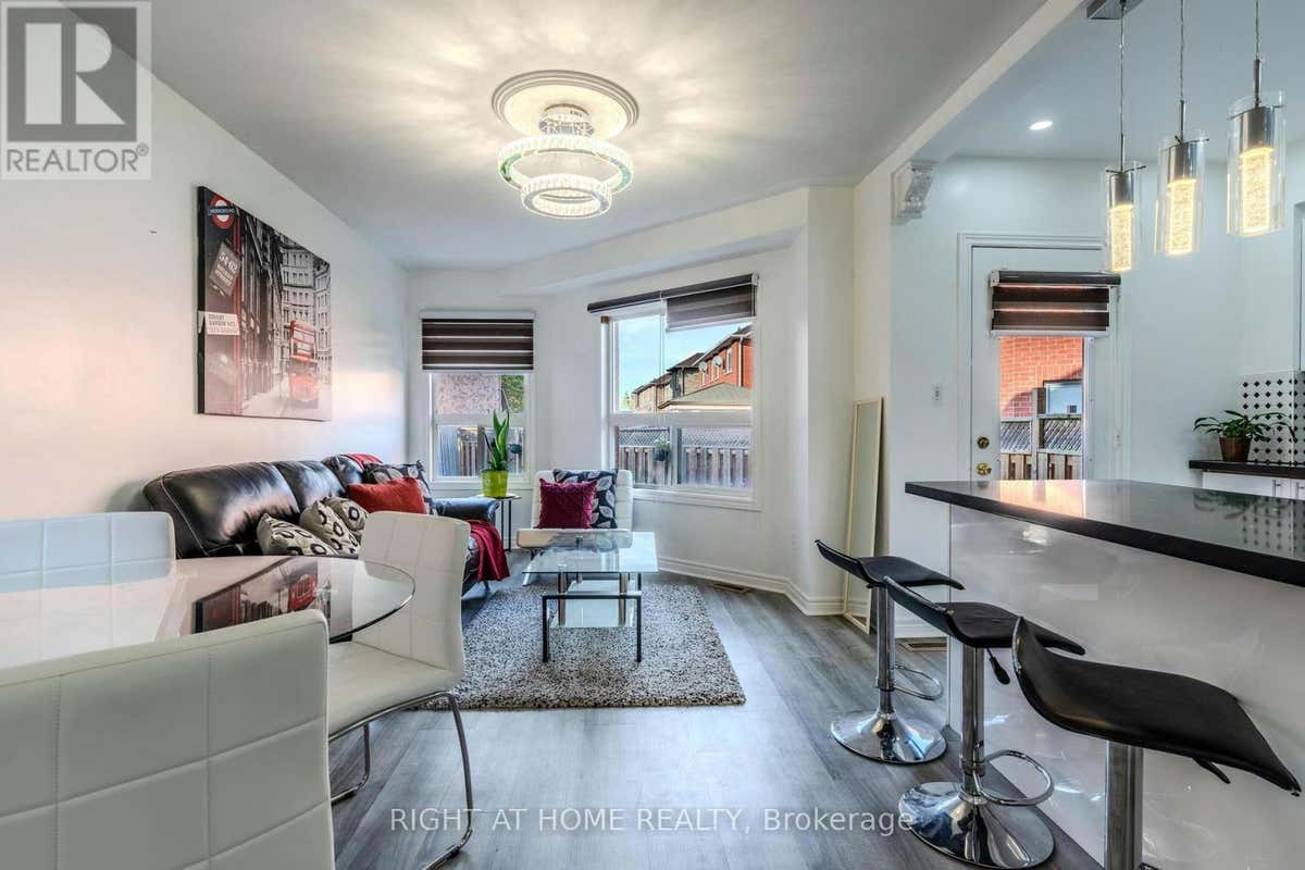 76 FIELDSTONE DRIVE, Vaughan (East Woodbridge), ON L4L9H2 House For