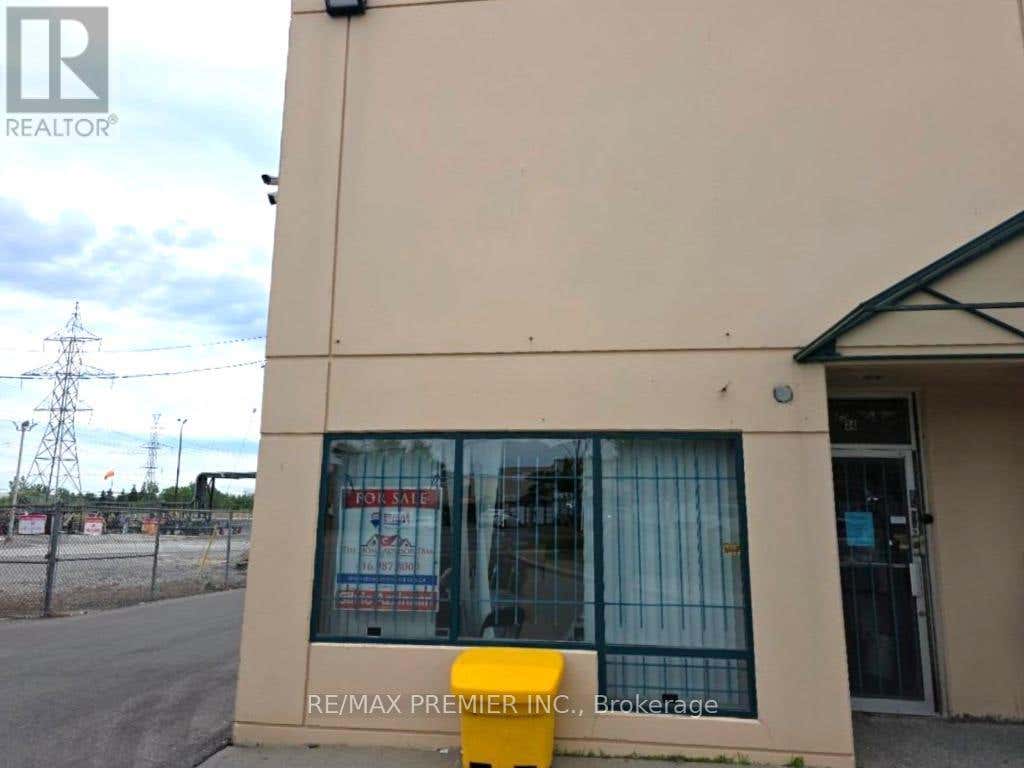 24 - 1270 FINCH AVENUE W