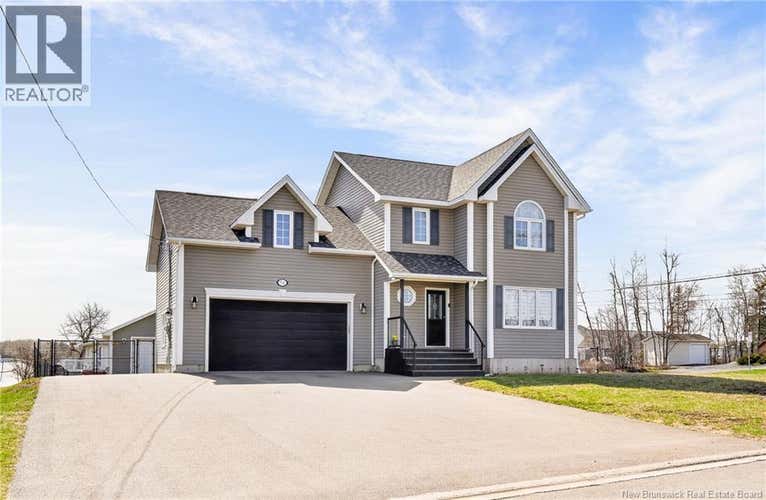 94 Pebble Creek Way