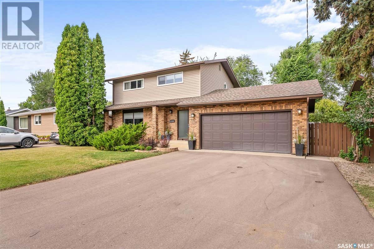 1322 Grace STREET, Moose Jaw, SK S6H3C9 House For Sale RE/MAX SK983724