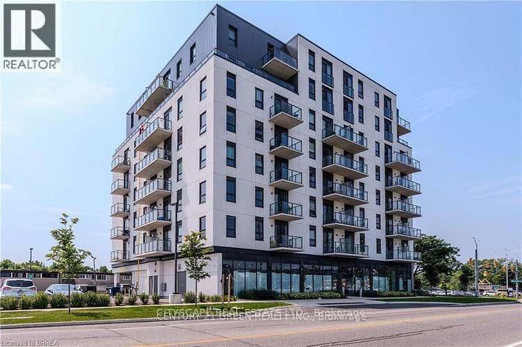 309 - 7 ERIE AVENUE