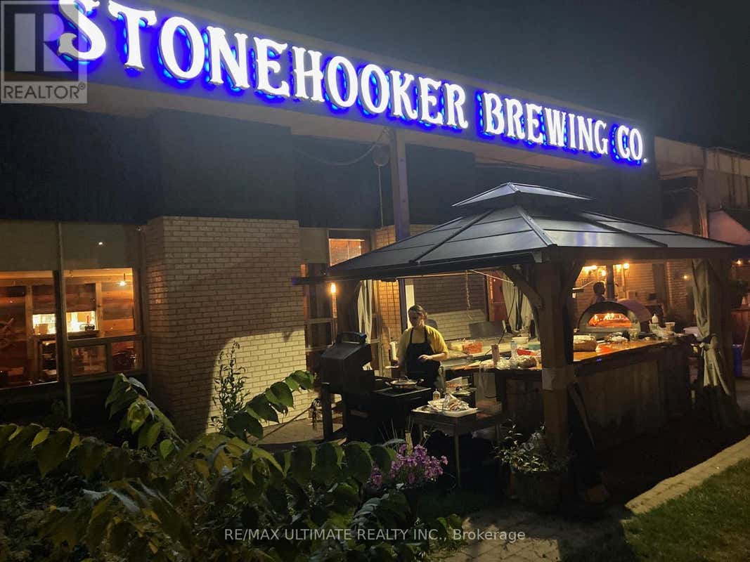 866 LAKESHORE ROAD E