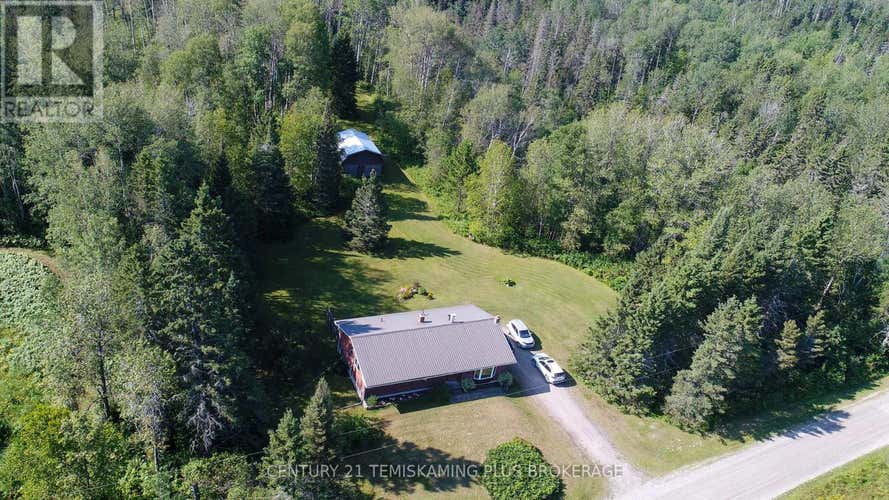 428120 CHAMBERLAIN 3 ROAD