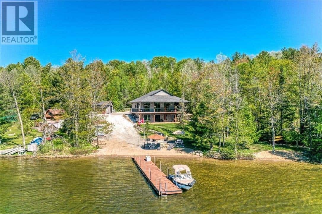 25 CARLA'S