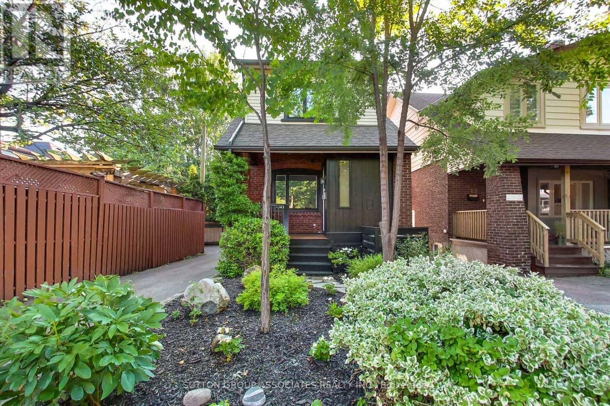10 WINNETT AVENUE