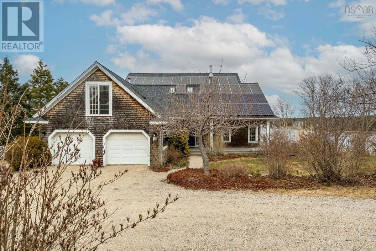 41 BAYBERRY LANE