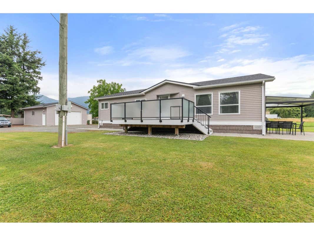 41725 HARE AVENUE, YARROW