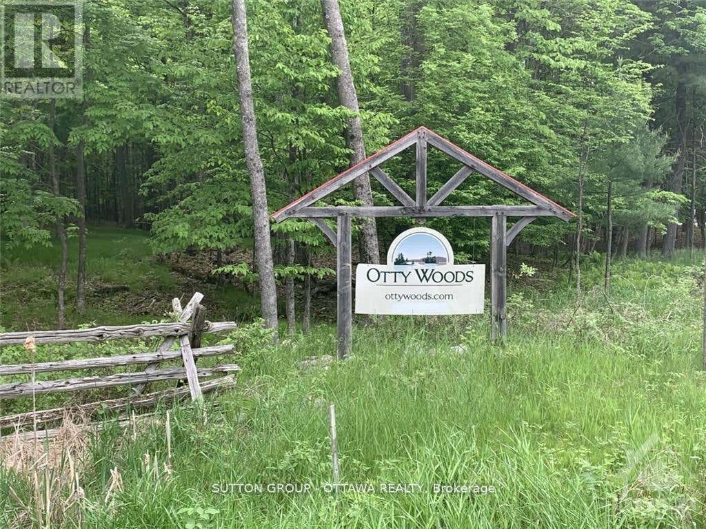 2 MAPLE BUSH TRAIL