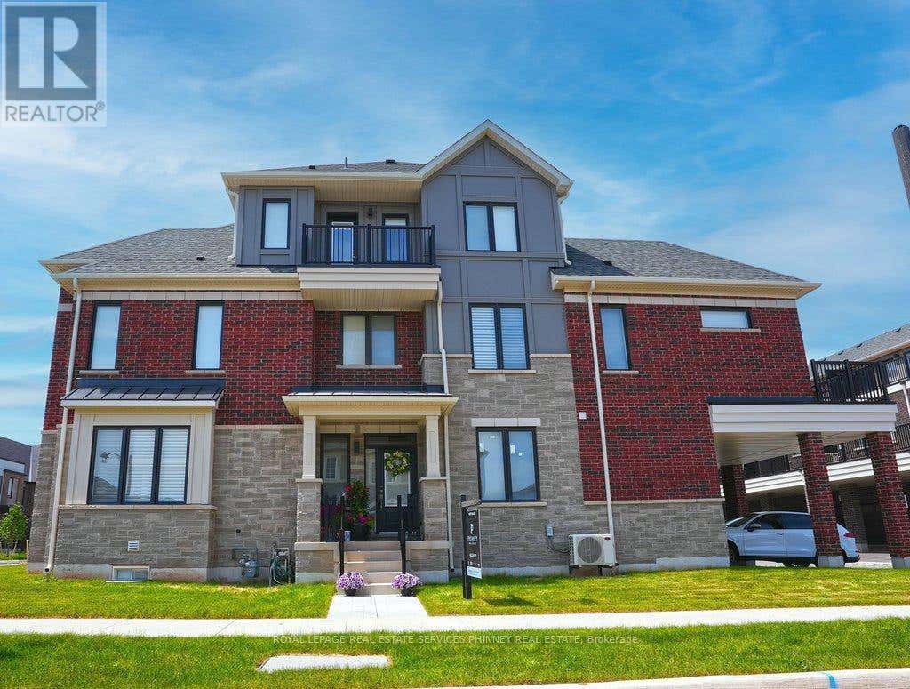9 CROWN GATE