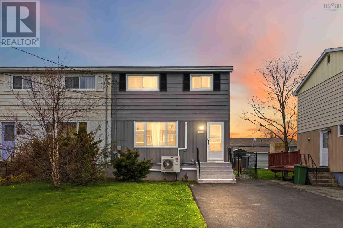 33 HUNTINGDON DRIVE