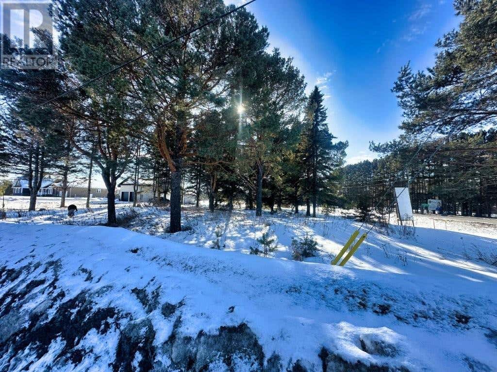 2085 15TH SIDE ROAD