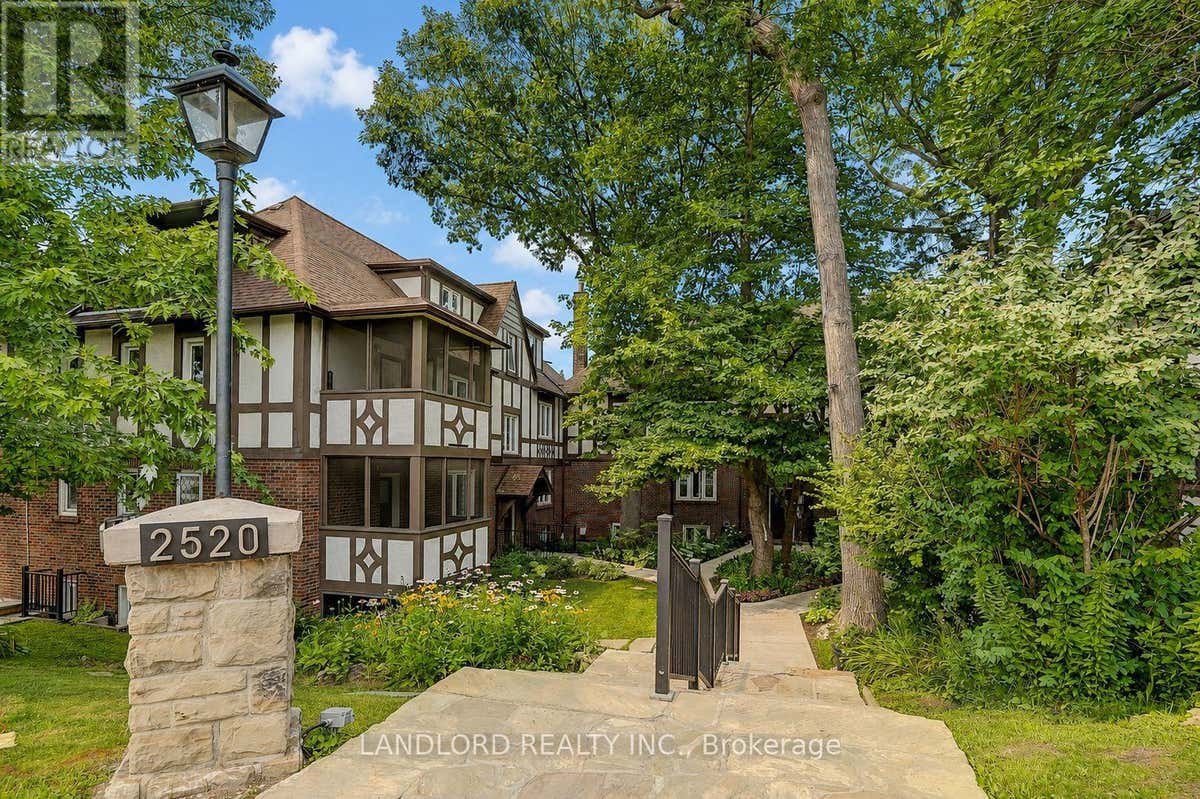 12 - 2520 BLOOR STREET W