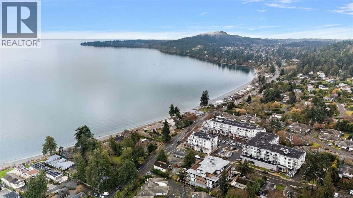 309 5120 CORDOVA BAY RD