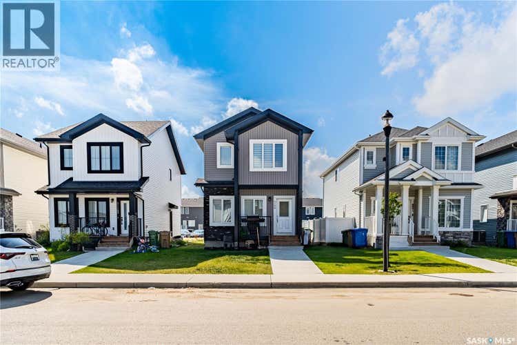 3108 Crosbie CRESCENT