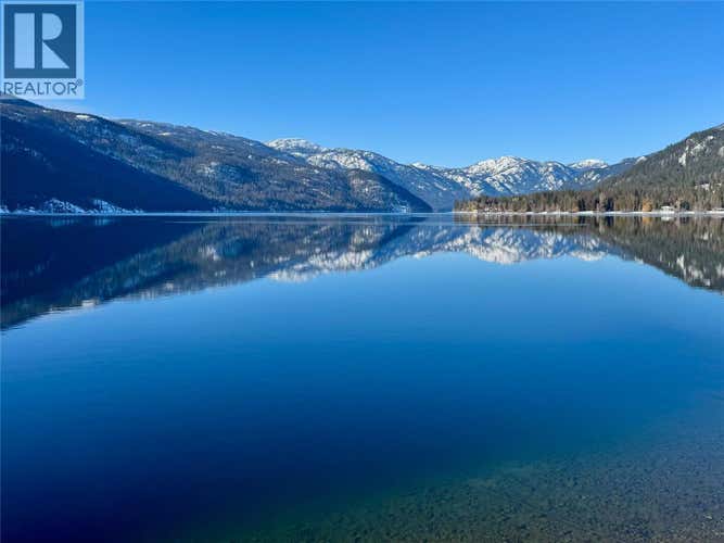 3127 East Lake Drive