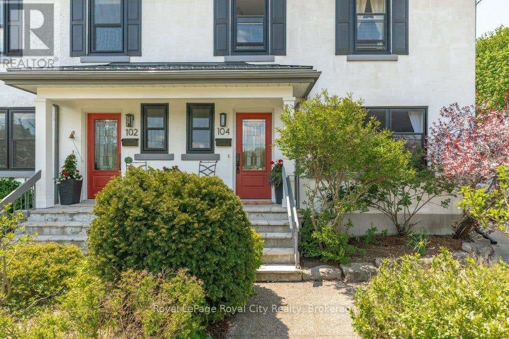 104 KATHLEEN STREET