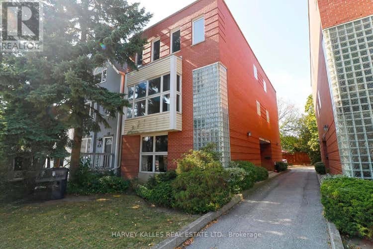 B - 1422 BAYVIEW AVENUE