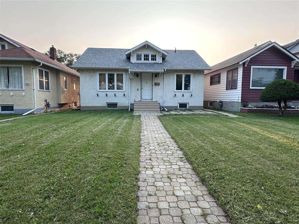 394 ARLINGTON STREET