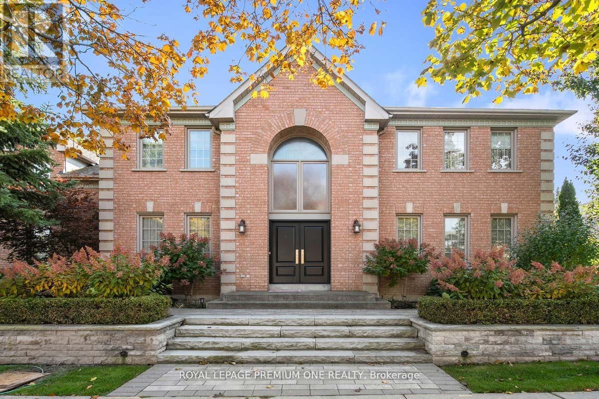536 VILLAGE PARKWAY