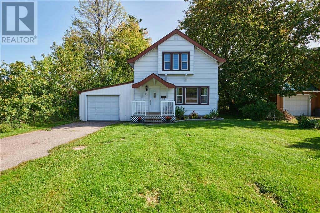 62 PEMBROKE STREET, Cobden, ON K0J1K0 House For Sale RE/MAX 1411762