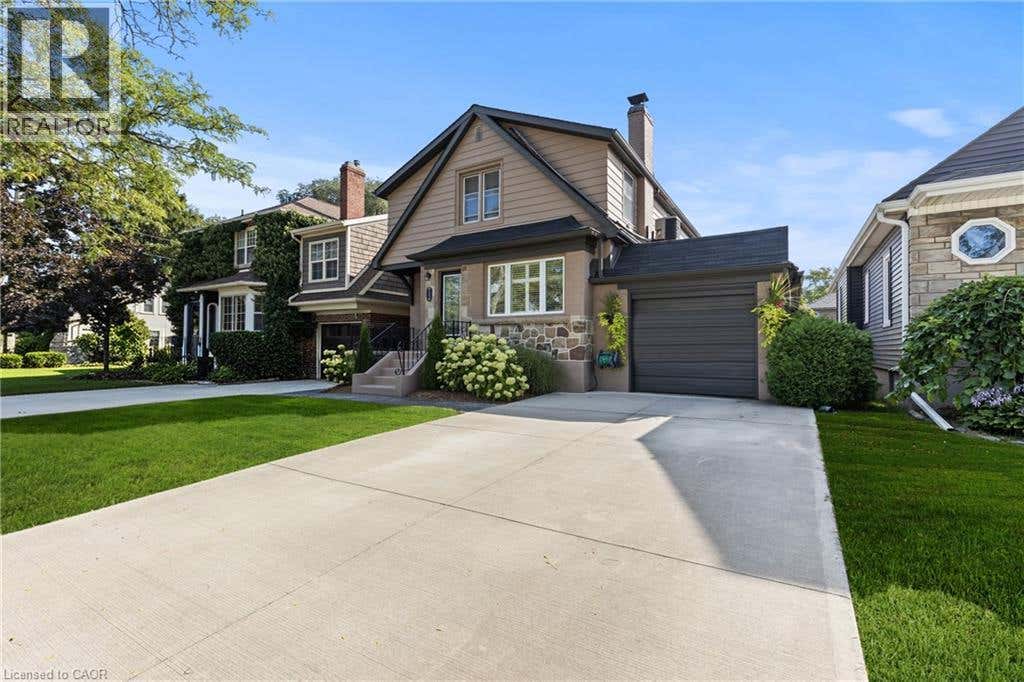 123 SOUTH DRIVE