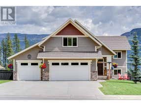 2030 GOLDEN EAGLE Drive