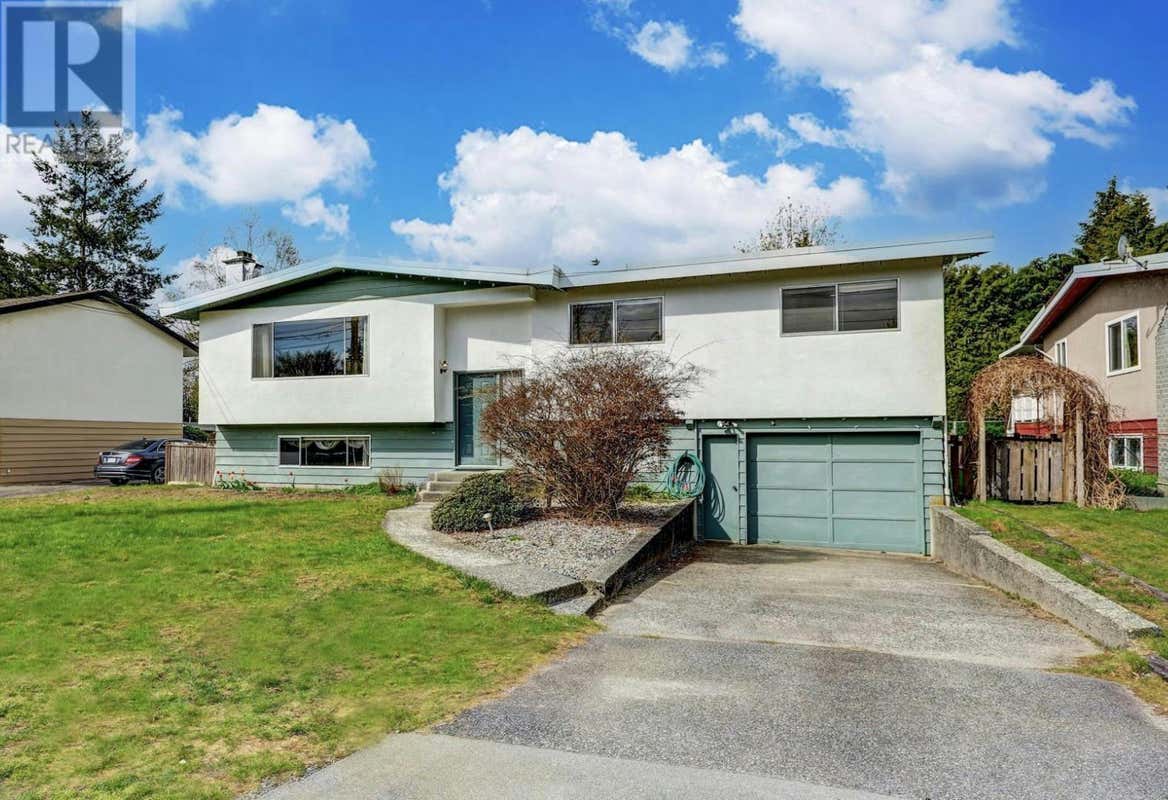 3561 YORK STREET, Port Coquitlam, BC V3B4A8 House For Sale RE/MAX