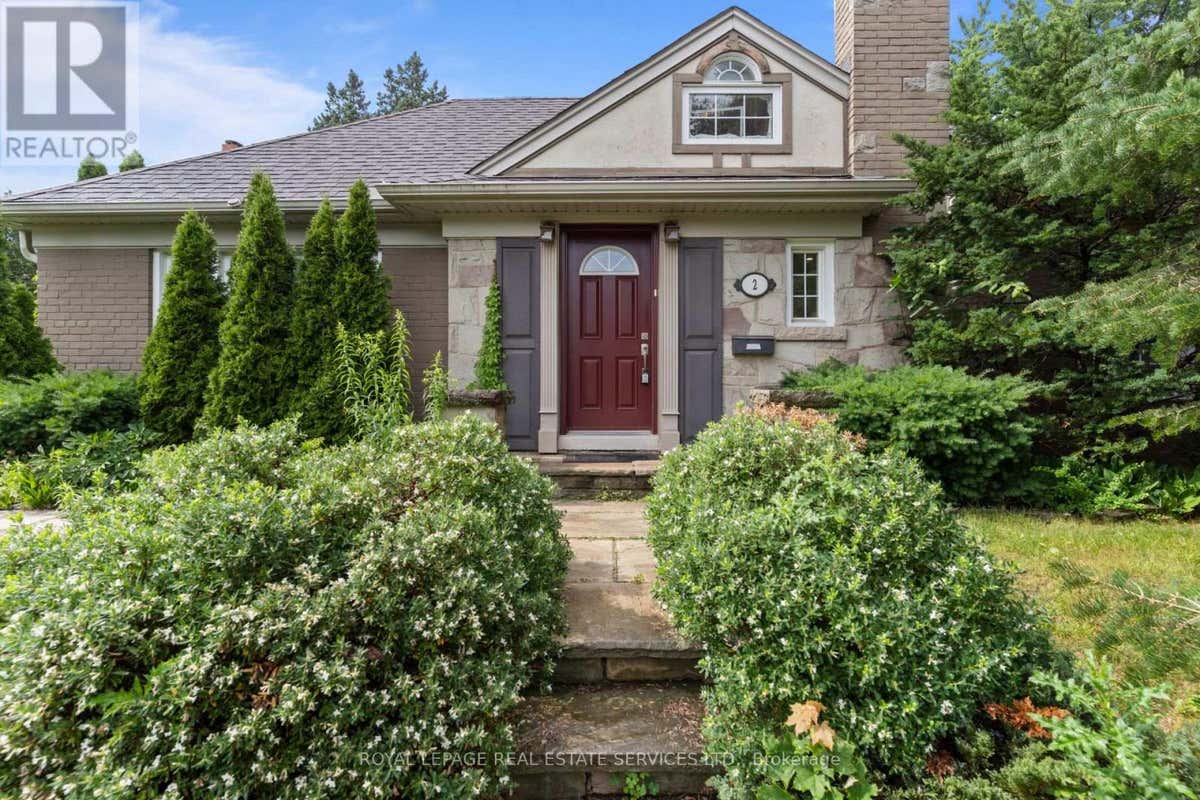 2 GLENROY AVENUE