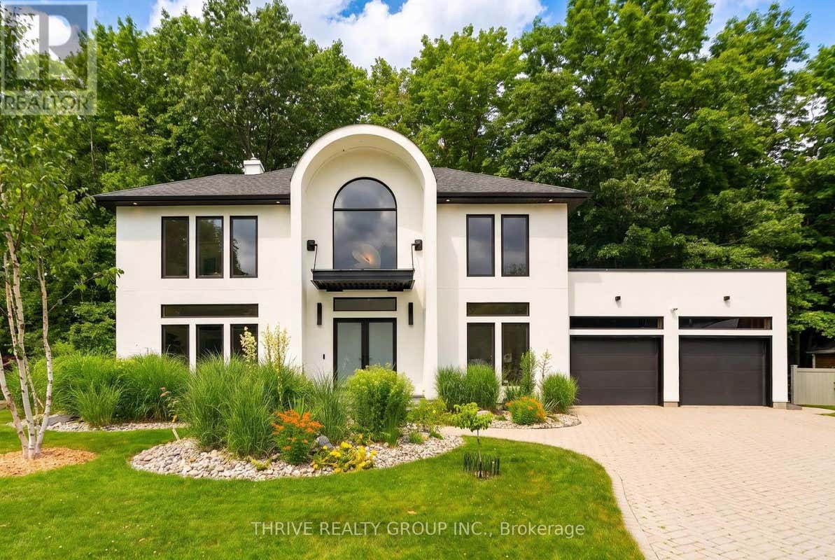 52 BIRCHMOUNT WALK