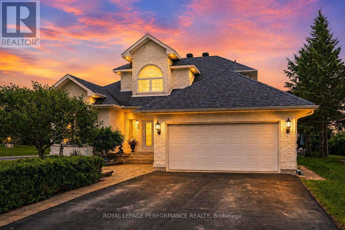 18 CHANTINE DRIVE