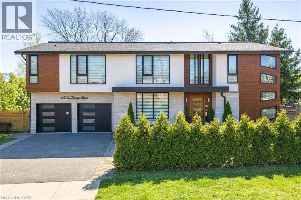 1526 BRIDGE ROAD