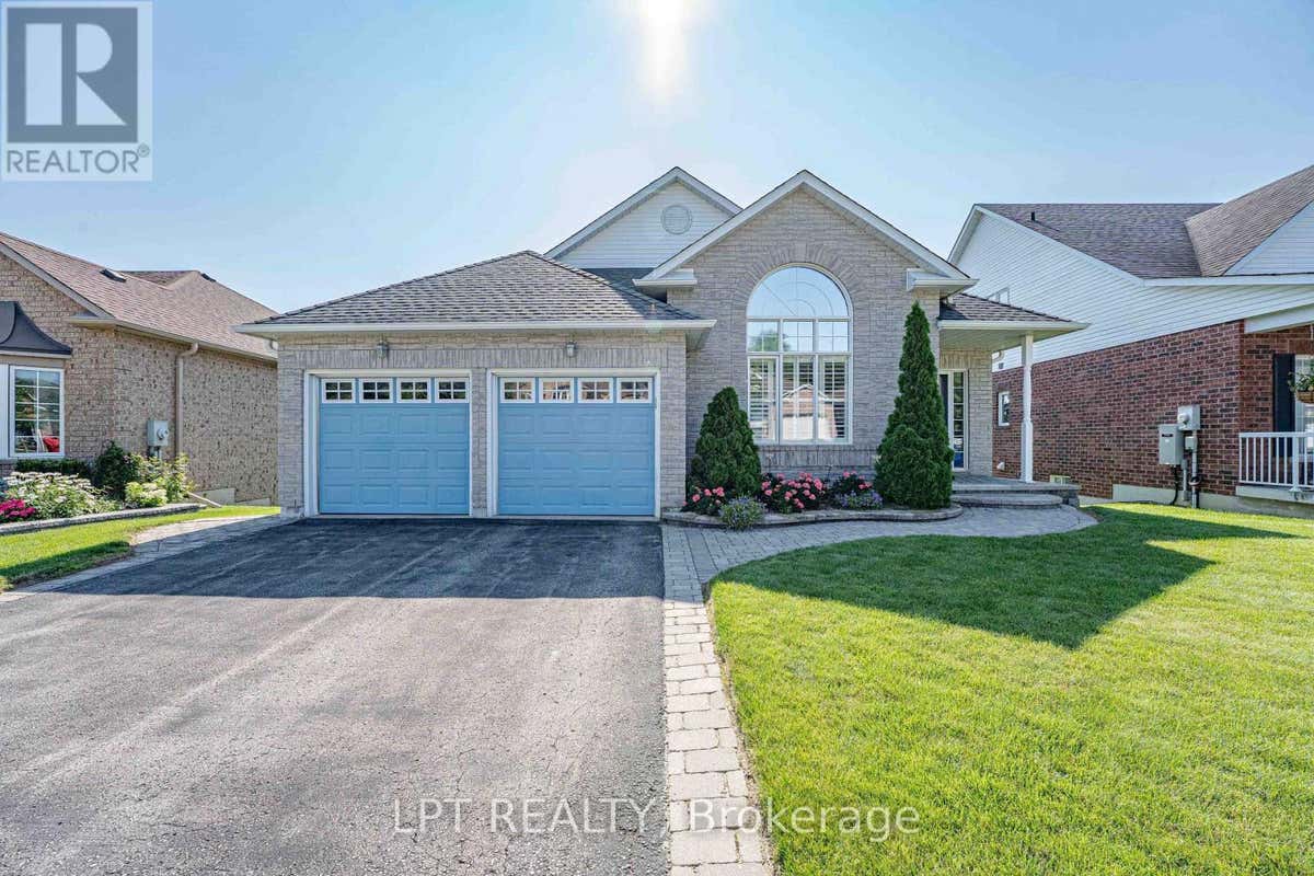 219 WATERBURY CRESCENT