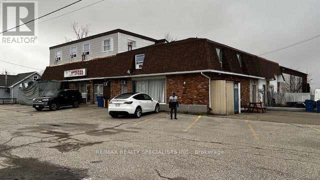 9195 TALBOT TRAIL W