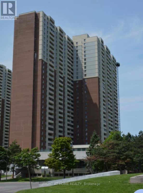 1508 - 5 MASSEY SQUARE